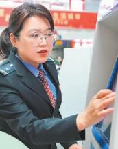 法学跨界铁路营销！80后女科长孙鹏，用温情与专业重塑车站服务
 
孙鹏，女，20
