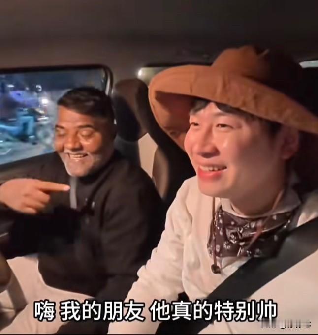 全网笑喷‼️印度“老嫂子”连环撩，杜克装傻到最后绷不住了
近日旅游博主杜克的印度