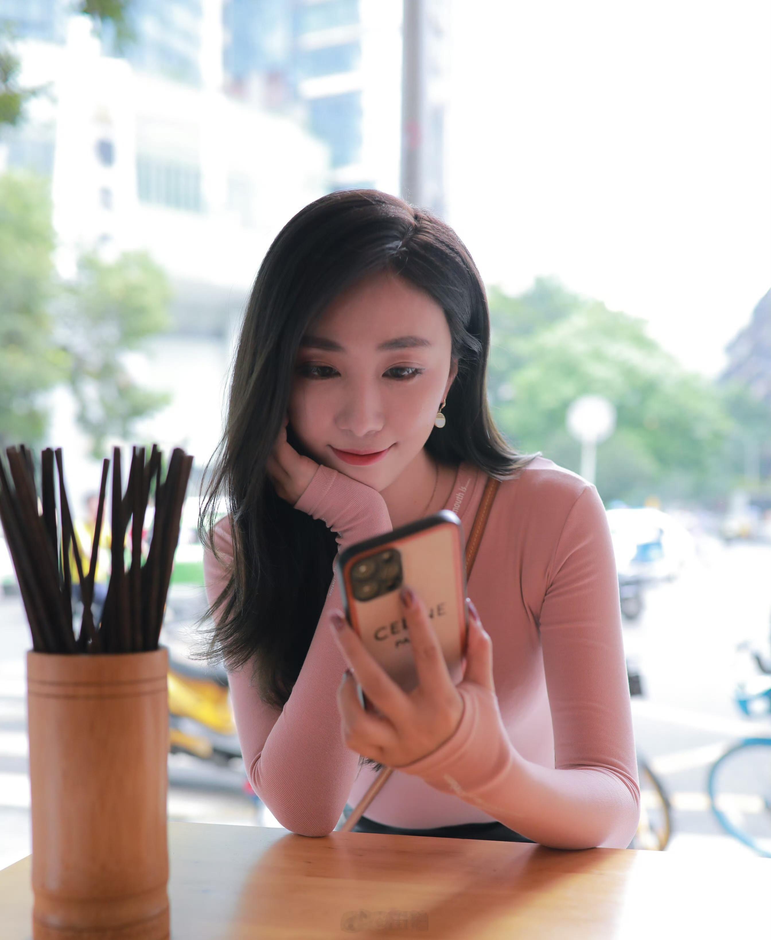 好看的黑色皮裙 ​​​