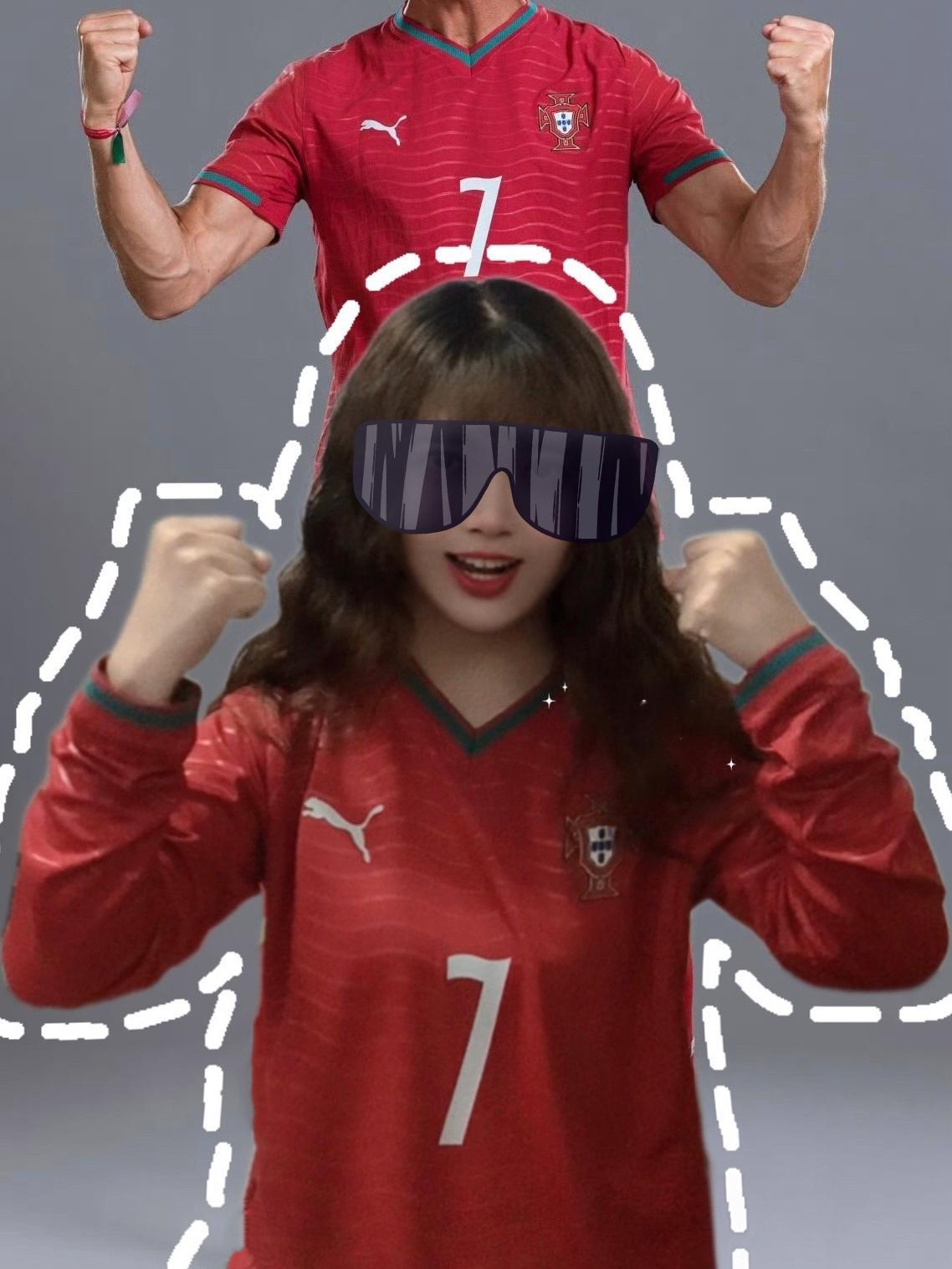 成年人也会被青春两个字击中我的青春还没结束，罗蜜的青春也都还没结束，我们不用着急