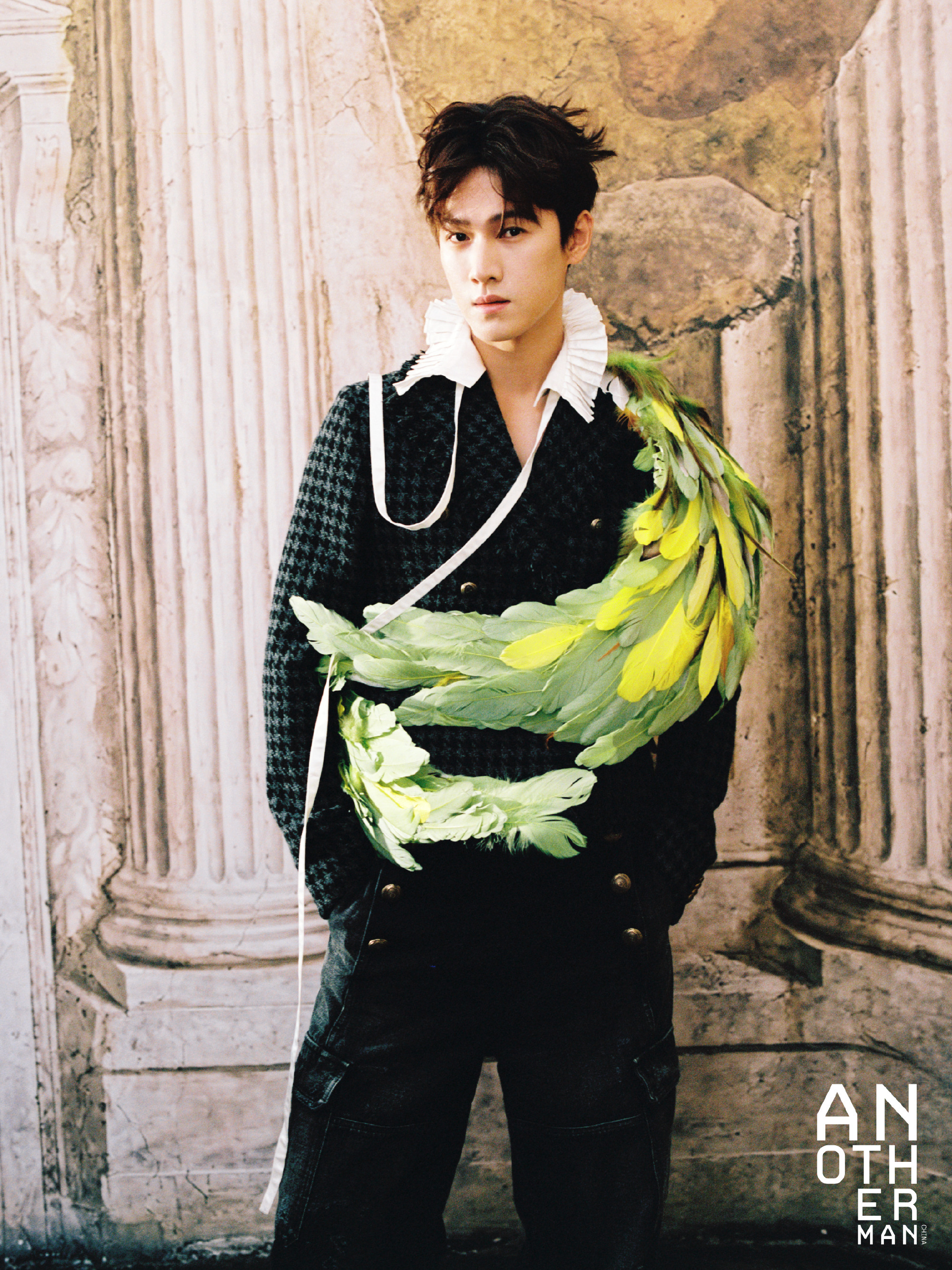 李昀锐《Another Man》ISSUE 19封面发布，解锁全新主流男刊，品牌
