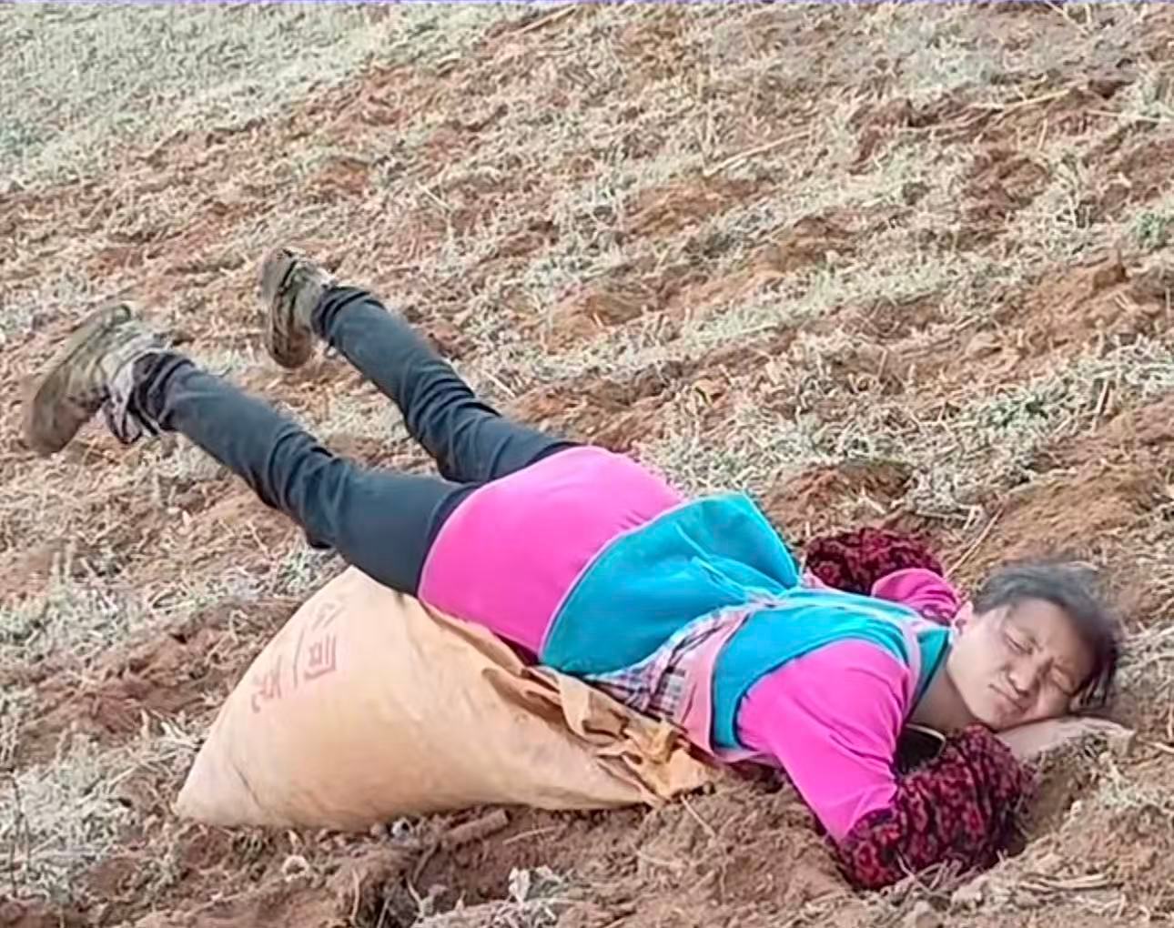 果然云南人春节只打巅峰赛“果然云南人春节只打巅峰赛”有了新注解：昭通男团“云南B