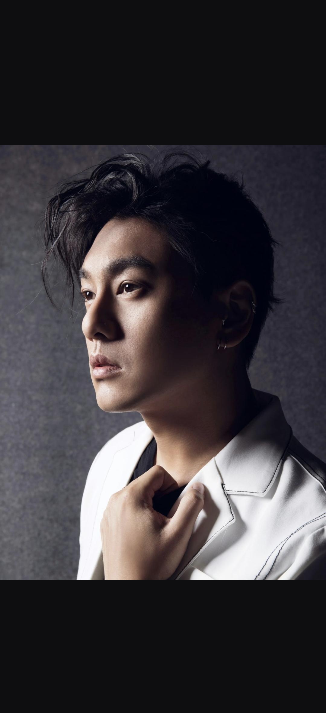 过气偶像最可怕的，不是被遗忘，而是学会用道歉上头条。
西门总二郎端出酸菜鱼时，点