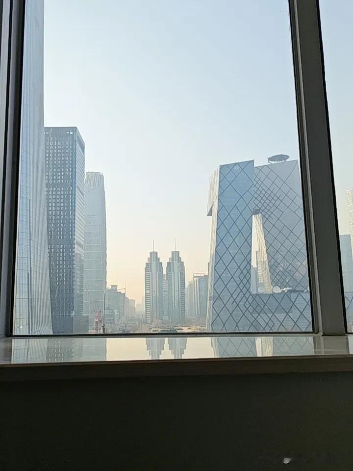 大家好！我是北京律师陈炜。这些年来，我常常被问到一个问题：面对看似难以翻盘的复杂