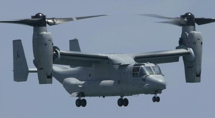每天认识一件兵器 美国V-22“鱼鹰”倾转旋翼机V-22是贝尔公司和波音公司联合