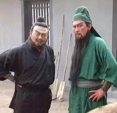 不懂就问：关羽和张飞，一个卖枣的，一个杀猪的，武功为什么会这么厉害？ 