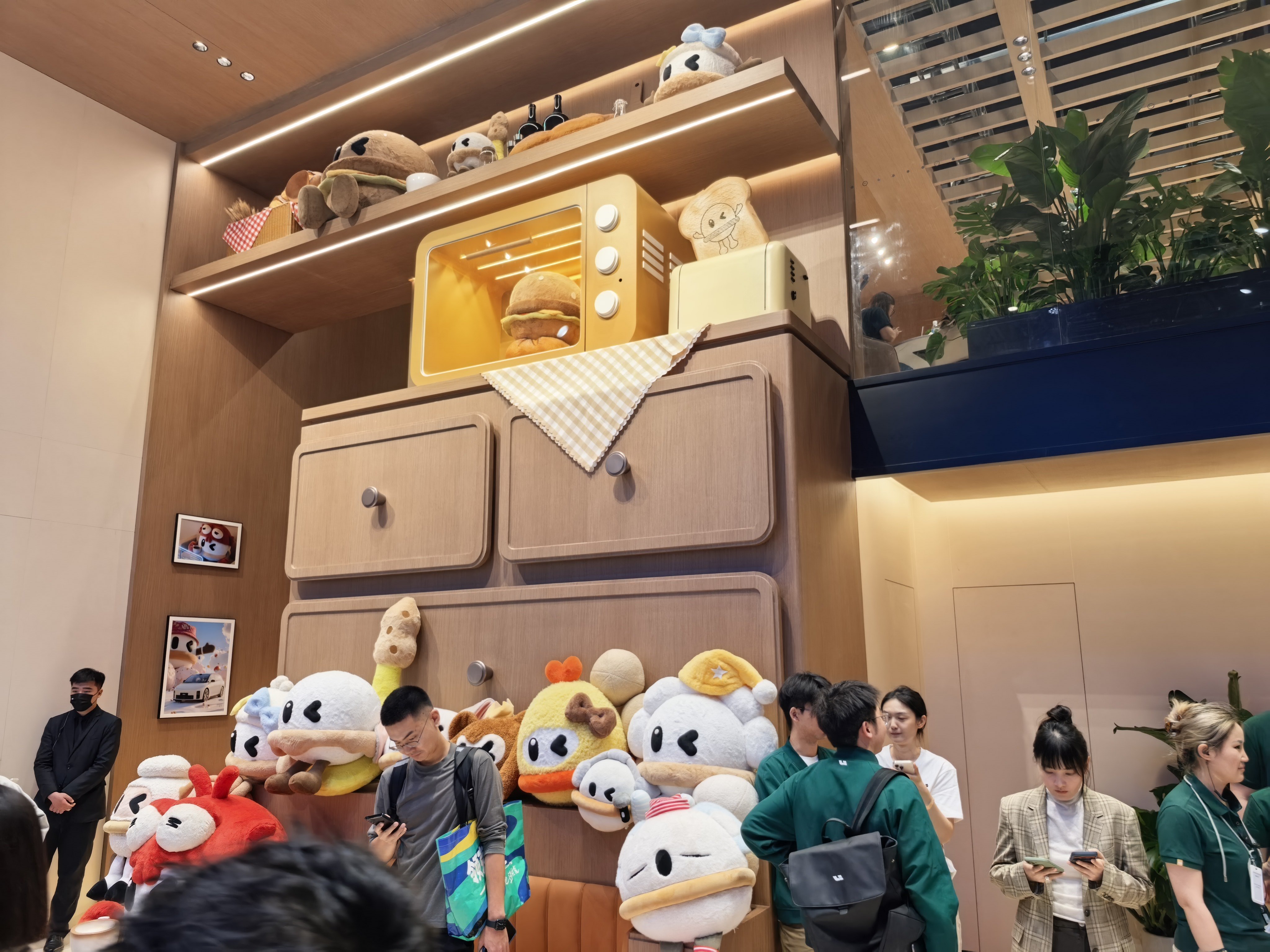 2026北京车展  来了来了~ 理想L9 Livis正式亮相！5月15日上市即交