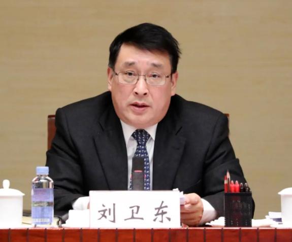 "不要忙着打日本，中国应该去全国各地的武器仓库突击大检查，我相信不止一个刘卫东，