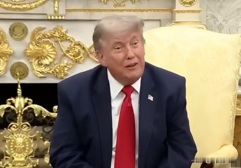 记者:“英国即将迎来新任首相。你想成为他上任后首位访客吗？”

特朗普:“不，我