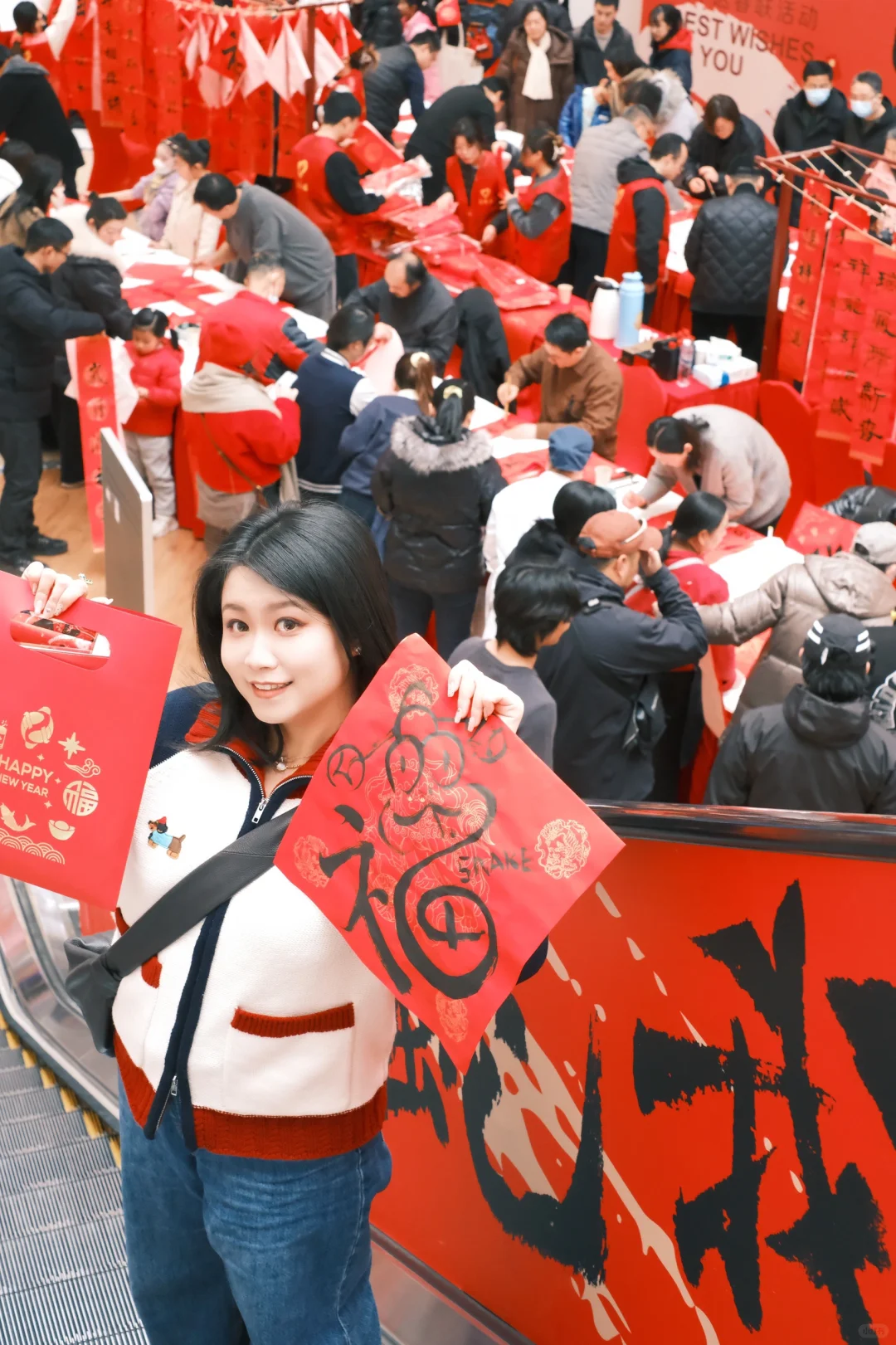 家人们！苏州这里太有年味了！领大师手写春联