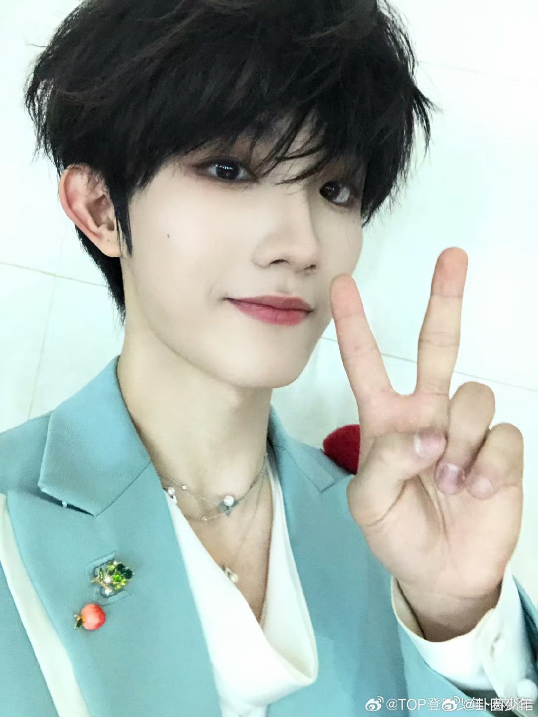 苏新皓穆祉丞人气苏新皓舞台魅力爆棚，穆祉丞可爱又有实力，两位人气王者同框即高光，