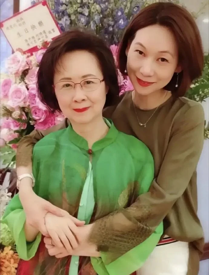 琼瑶儿媳何琇琼：婆媳关系胜似母女