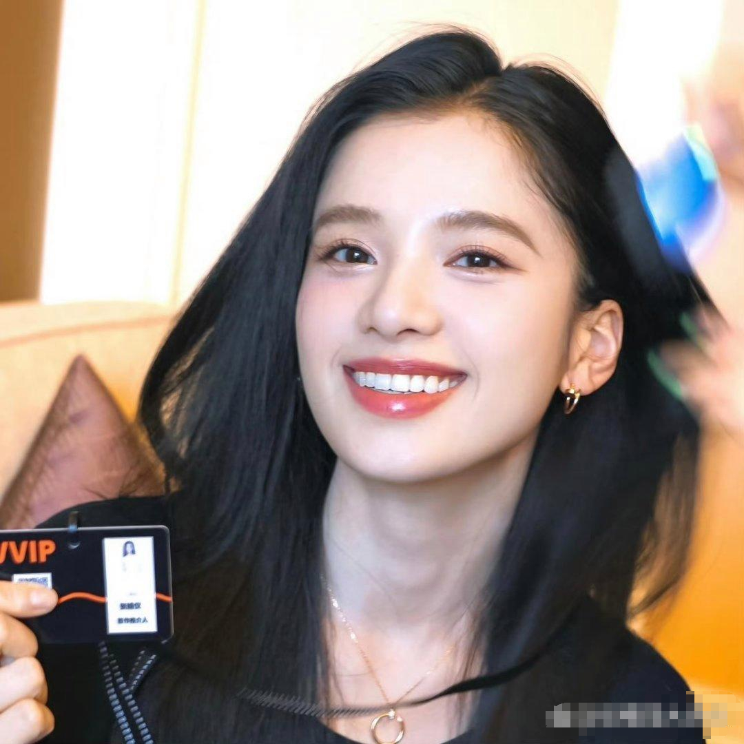 网友说看到这两张把抑郁症治好了 ​​​