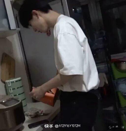 #马嘉祺[超话]#mjq#马嘉祺新生代歌手# mjq#马嘉祺唱盛夏光年# “是初