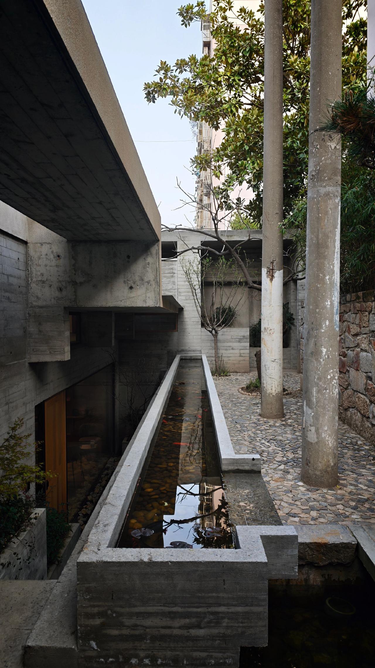 童雋建筑馆设计考察，场地虽小，内有乾坤 建筑设计 童雋 园林 设计师游学