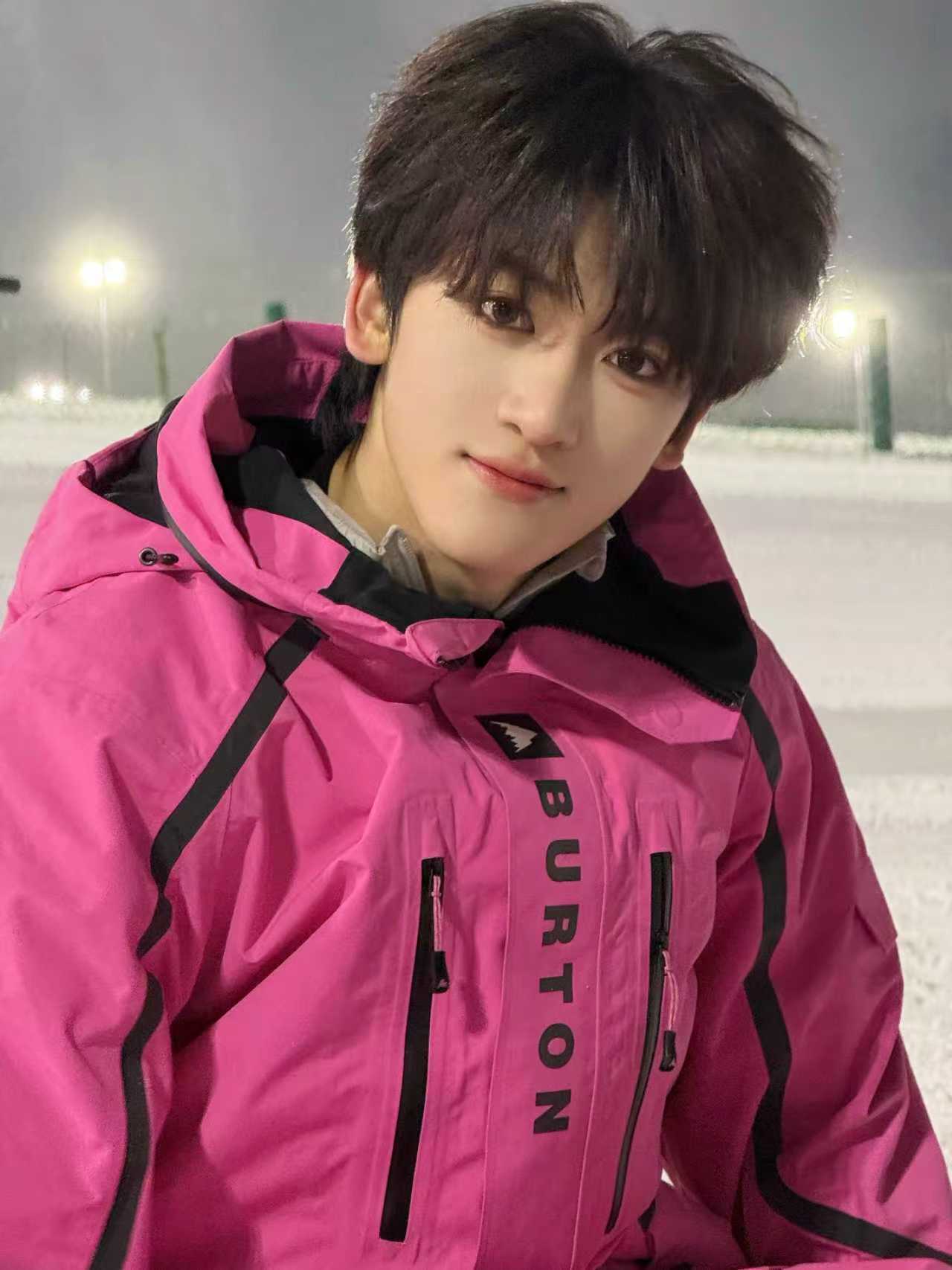 海屿你原唱夸邓佳鑫《海屿你》原唱夸邓佳鑫啦，咱就说佳鑫唱歌真的很好听呀~ 