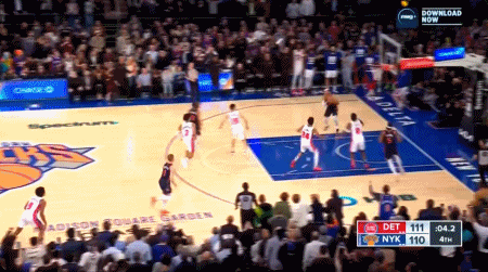 NBA赛场镜头：蒙蒂好难啊，活塞打的这么好，就差一口气就上岸了，可惜还是淹死了！