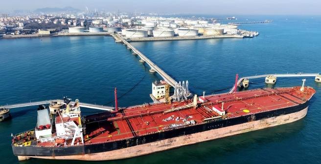 俄油轮改道背后：中印能源策略差异，藏着大国安全的底层逻辑

南海之上，多艘俄油轮