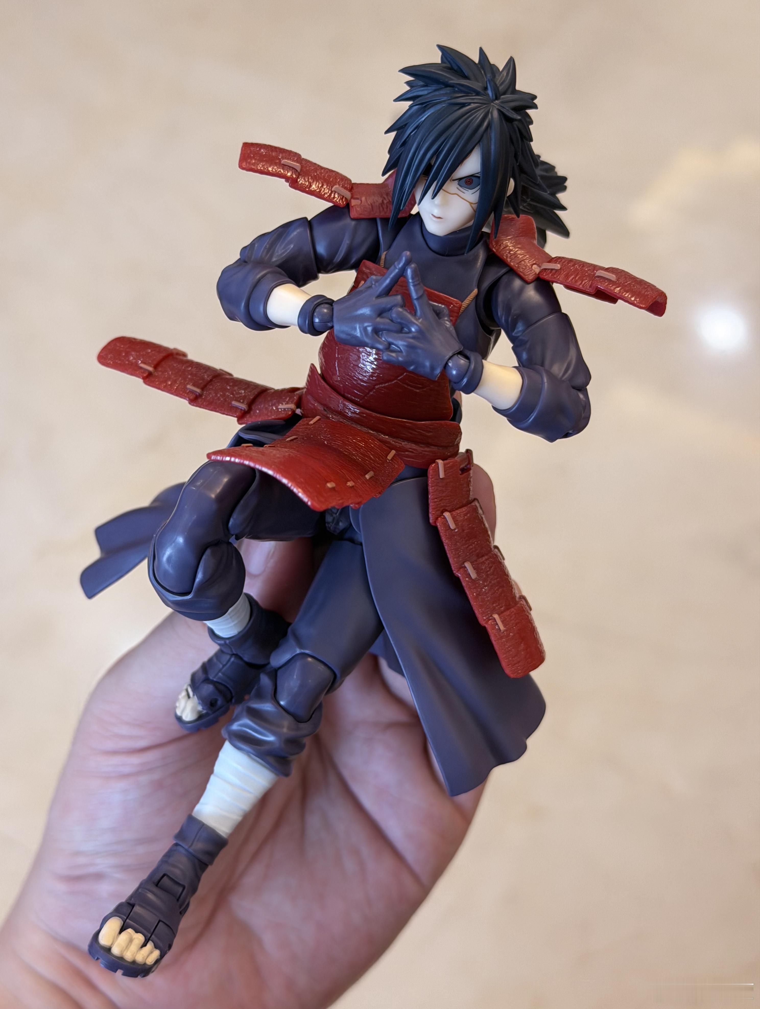 shf 宇智波斑（握持手和扇子出自shf带土）佐助，女帝和斑确实人气高，但玩的挺