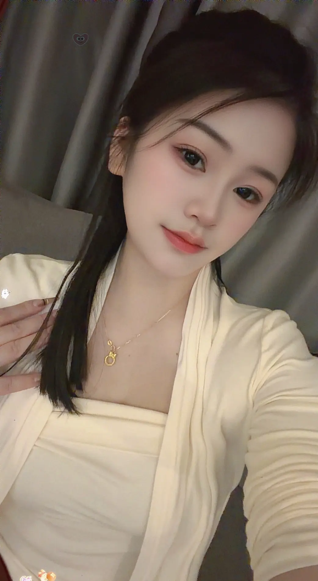 幸福不是拥有很多东西 而是拥有的东西都能让你感觉到快乐和满足