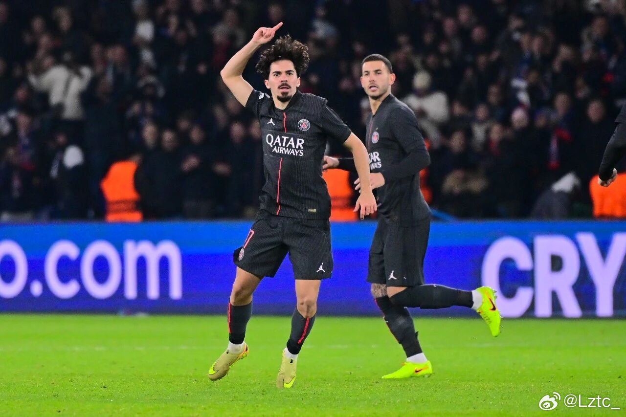 维蒂尼亚是皇马中场引援重点目标，罗德里并非热门人选据《阿斯报》报道，本赛季最关键