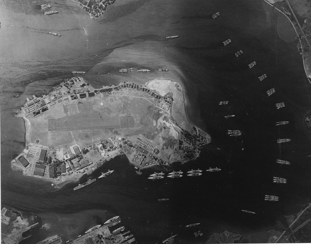 1940年5月太平洋舰队的庞大阵容
照片时间为1940年5月3日，地点为夏威夷珍