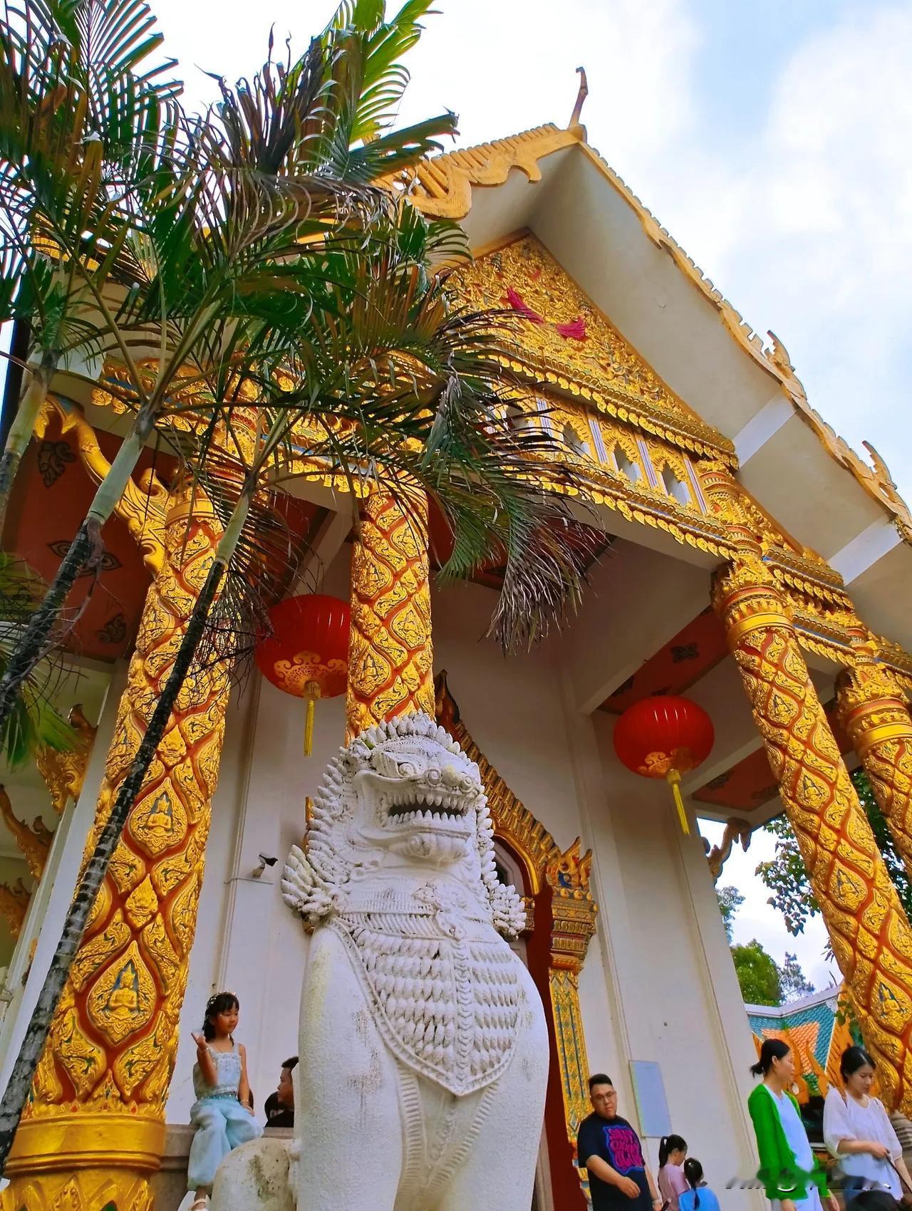 没办法跑泰国旅游，又想体验泰国建筑风情的可以来潮州泰佛寺观光，感受不同于中国佛教