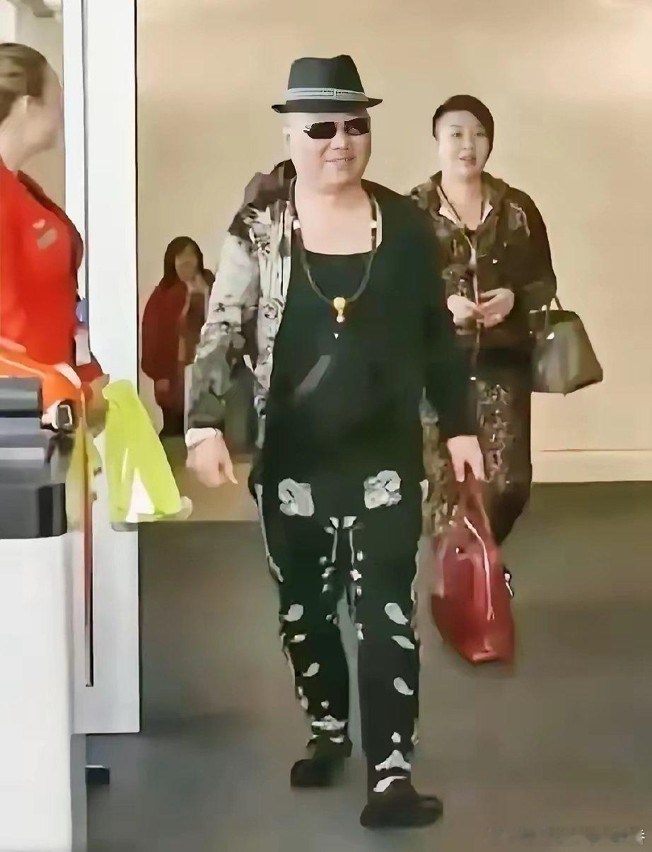 #房价下跌对普通人意味着什么#可以早上车，压力变小，人生变长，可以心无旁骛的去追
