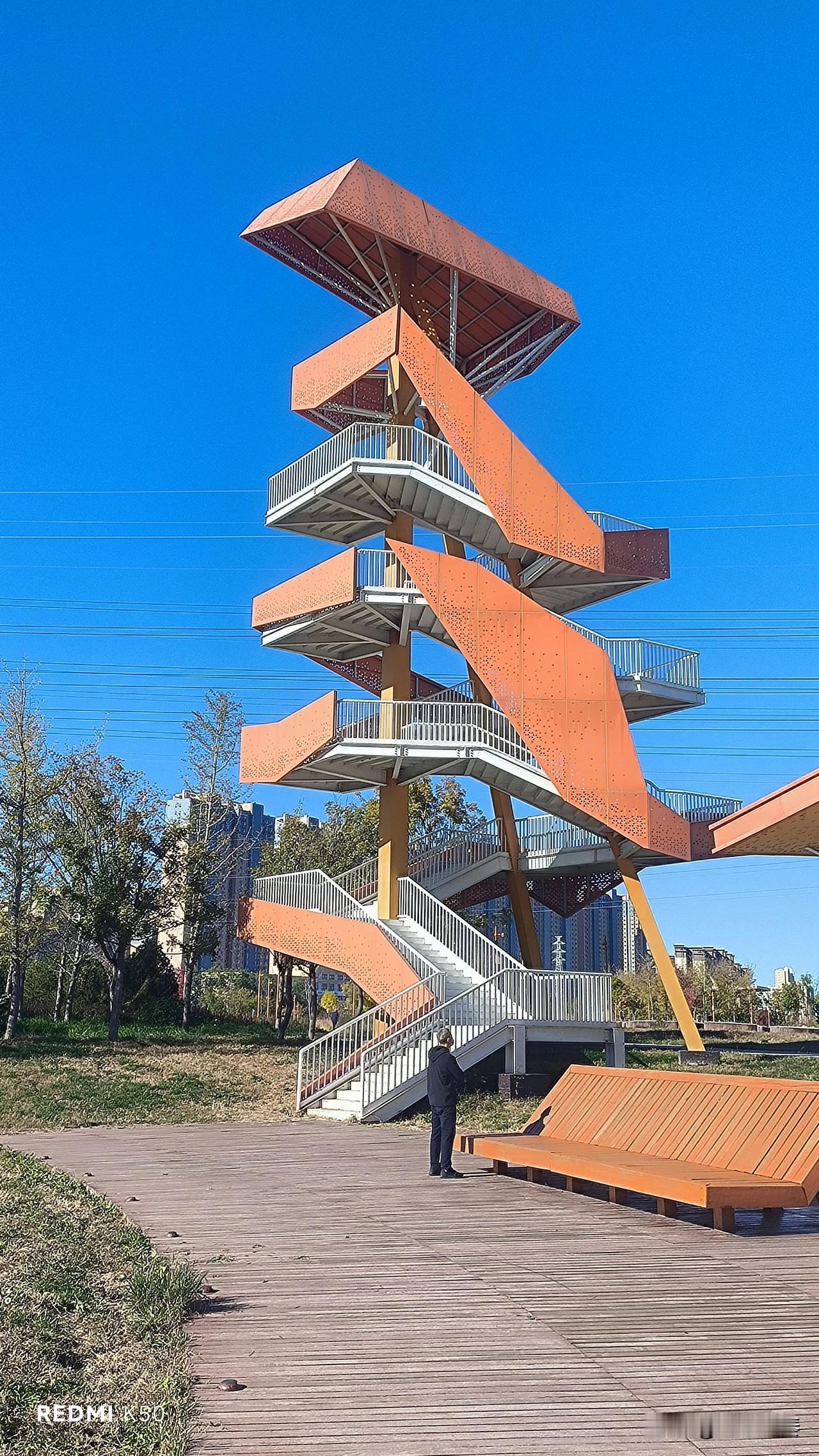  保定黄花沟东园！折纸观景塔终于开放，可以登顶了

今天早上来到黄花沟东园，惊喜