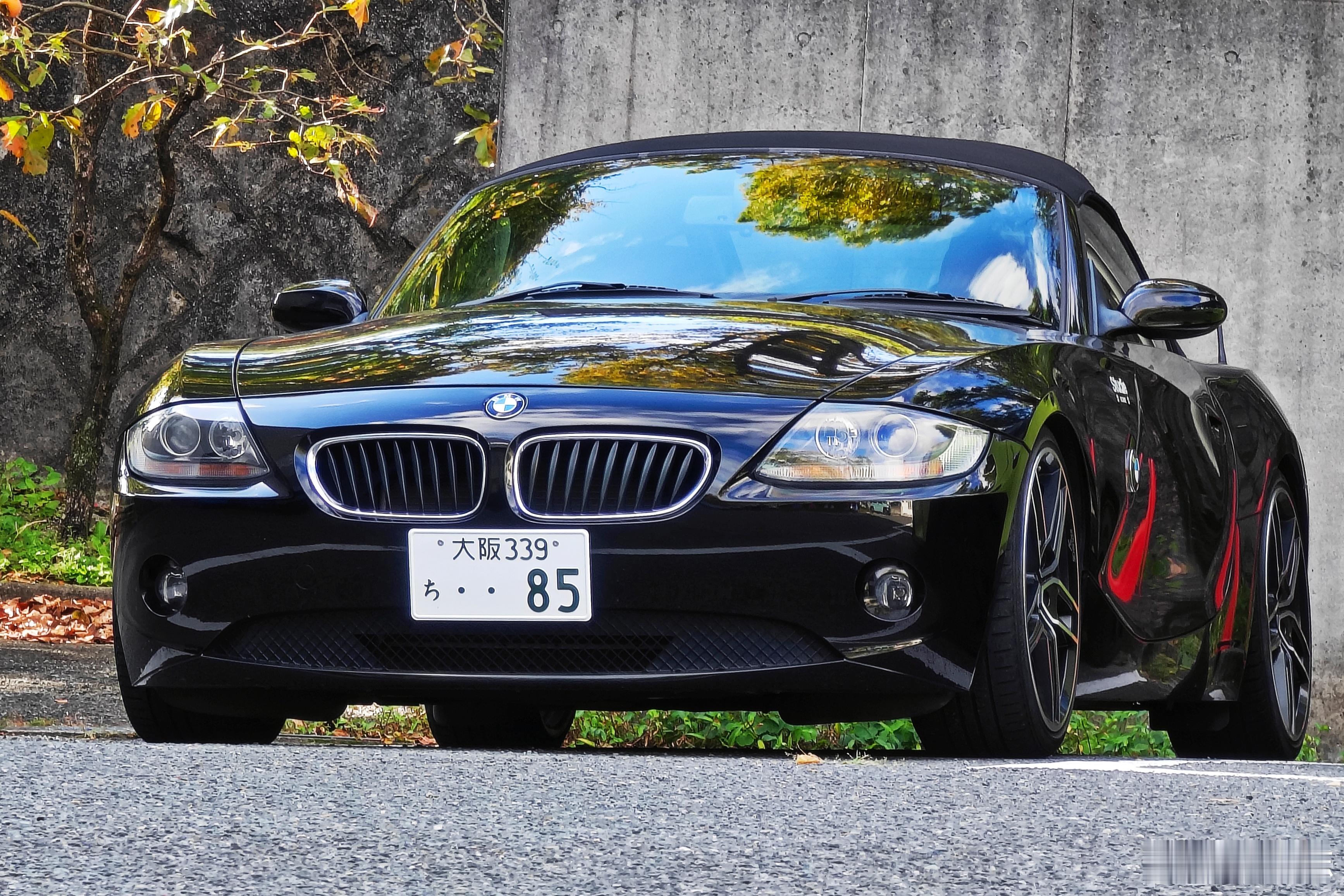 #型车街拍# 偶遇初代宝马Z4，E85 Pre-LCI前期款，19寸AC Sch