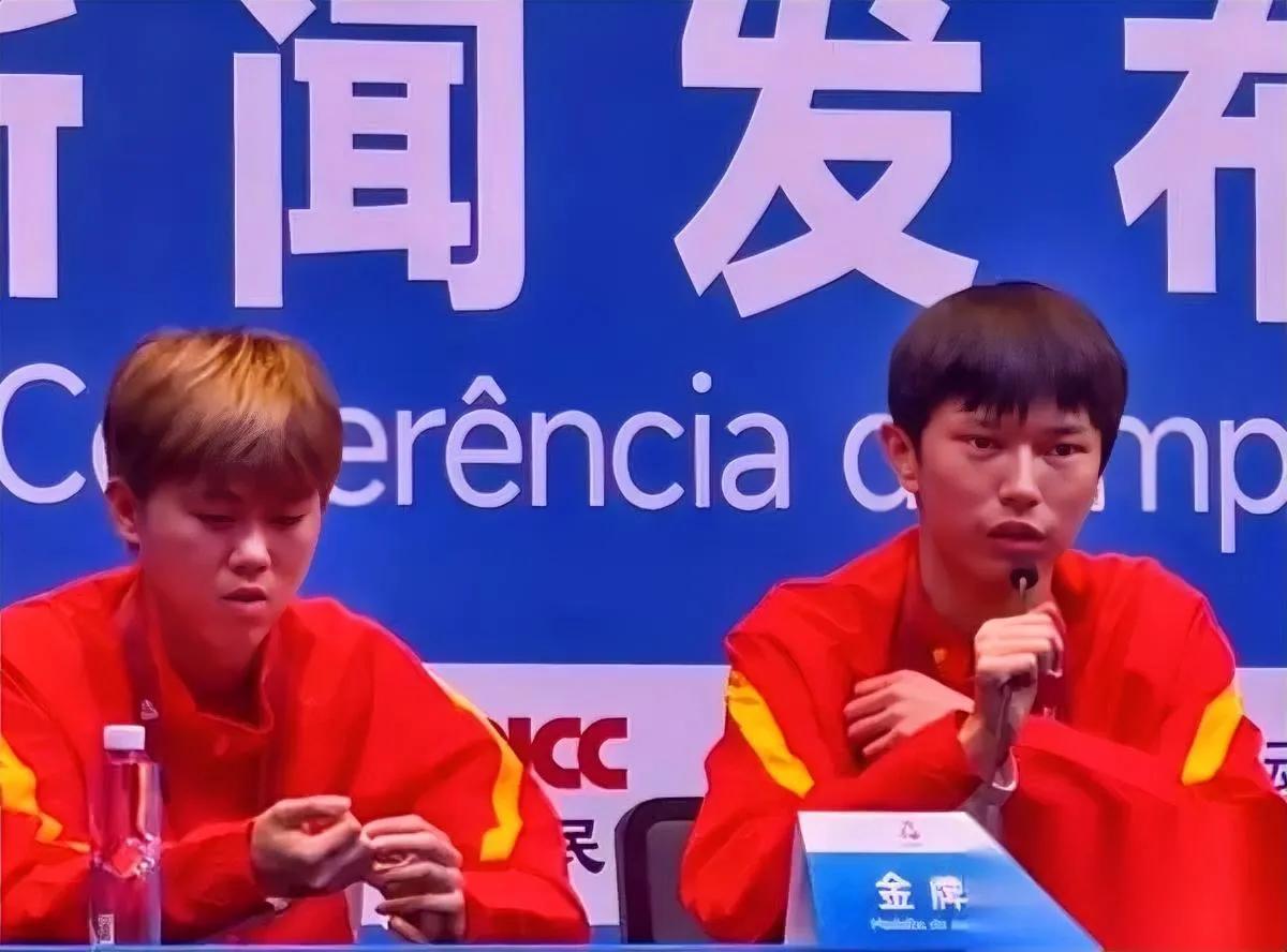 樊振东又添金牌粉丝！

18岁冠军赛后曝猛料

全运会混双决赛场上，18岁的夏志