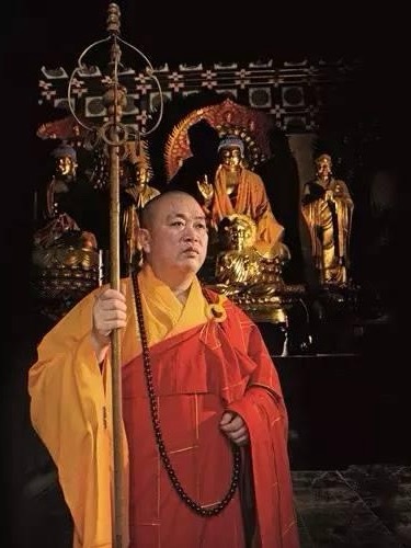 少林寺：释永信与多女有染，正接受调查！少林寺住持释永信涉嫌刑事犯罪，挪用侵占项目