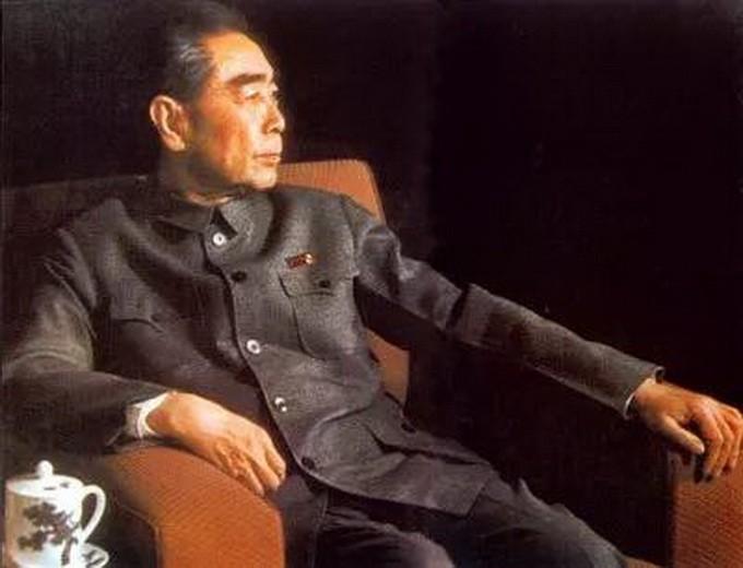 [太阳]1973年，一名意大利记者对工作人员撒了谎，在我国拍下了一张不被允许的照