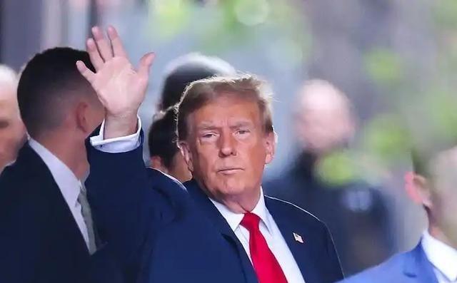 美媒终于回过味来了：中国这哪是买石油，分明是在给俄罗斯进行“大换血”。之所以这么