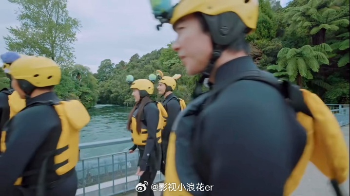 郭京飞起团名整段垮掉地球团起名整段垮掉地球超新鲜 地球超新鲜节目组为嘉宾团设定蜜
