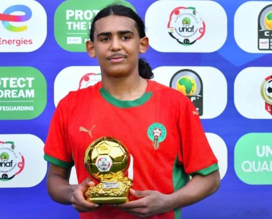 【传闻】多特蒙德正在密切关注伊利安-哈迪迪（17岁，中场）的动态。  这位摩洛哥