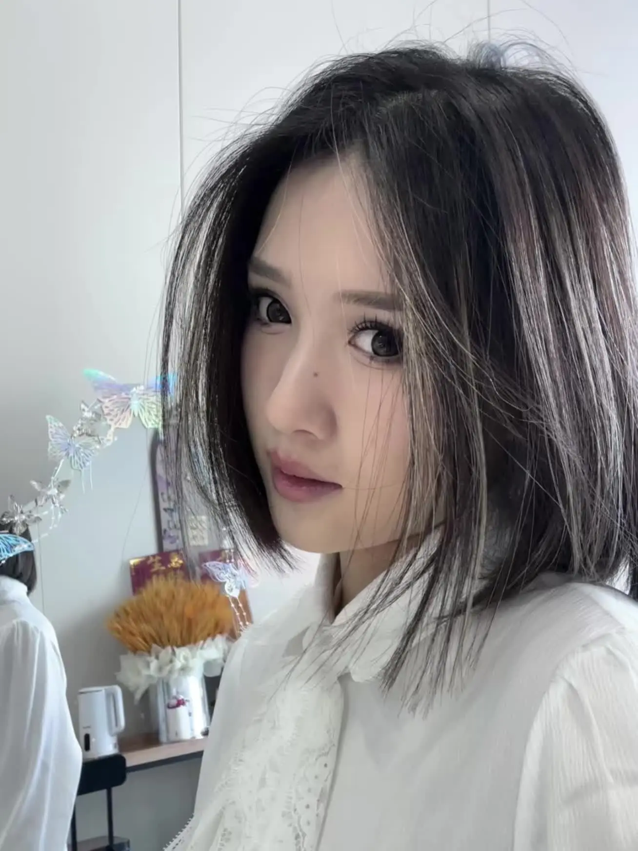 原来抬头月牙弯弯，说的是爱人的眼睛👀