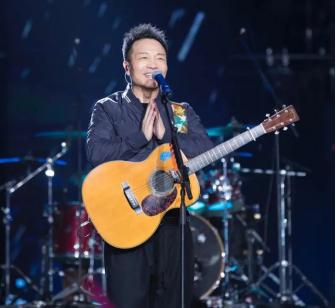 [浮云]1995年，田震对许巍说：“我想买你一首歌，多少钱都行！”许巍却说：“我