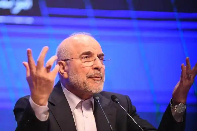 石油武器出鞘！
霍尔木兹封锁倒计时，美国民众先为霸权买单。
 
当地时间4月12