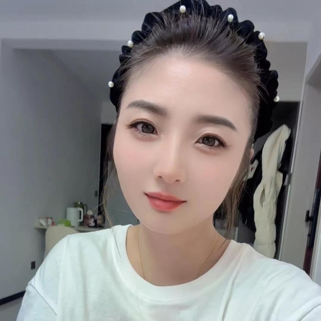 优雅发饰搭配，清新自然妆容，打造甜美少女风！甜系淑女 ﻿ 甜妹妆发 仙女装甜美妆