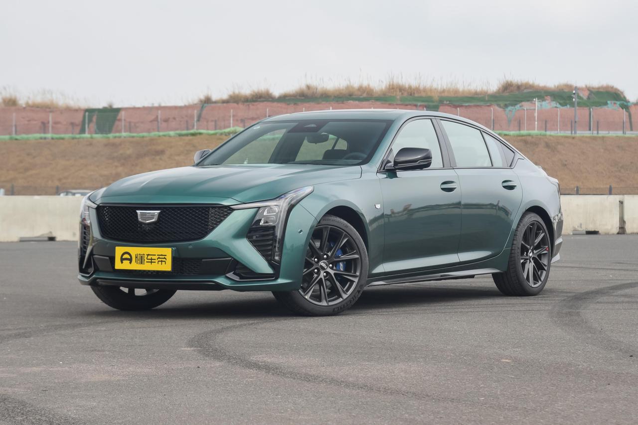 降到19.99万起的凯迪拉克CT5，为何销量还是持续下滑？
凯迪拉克 CT5 都