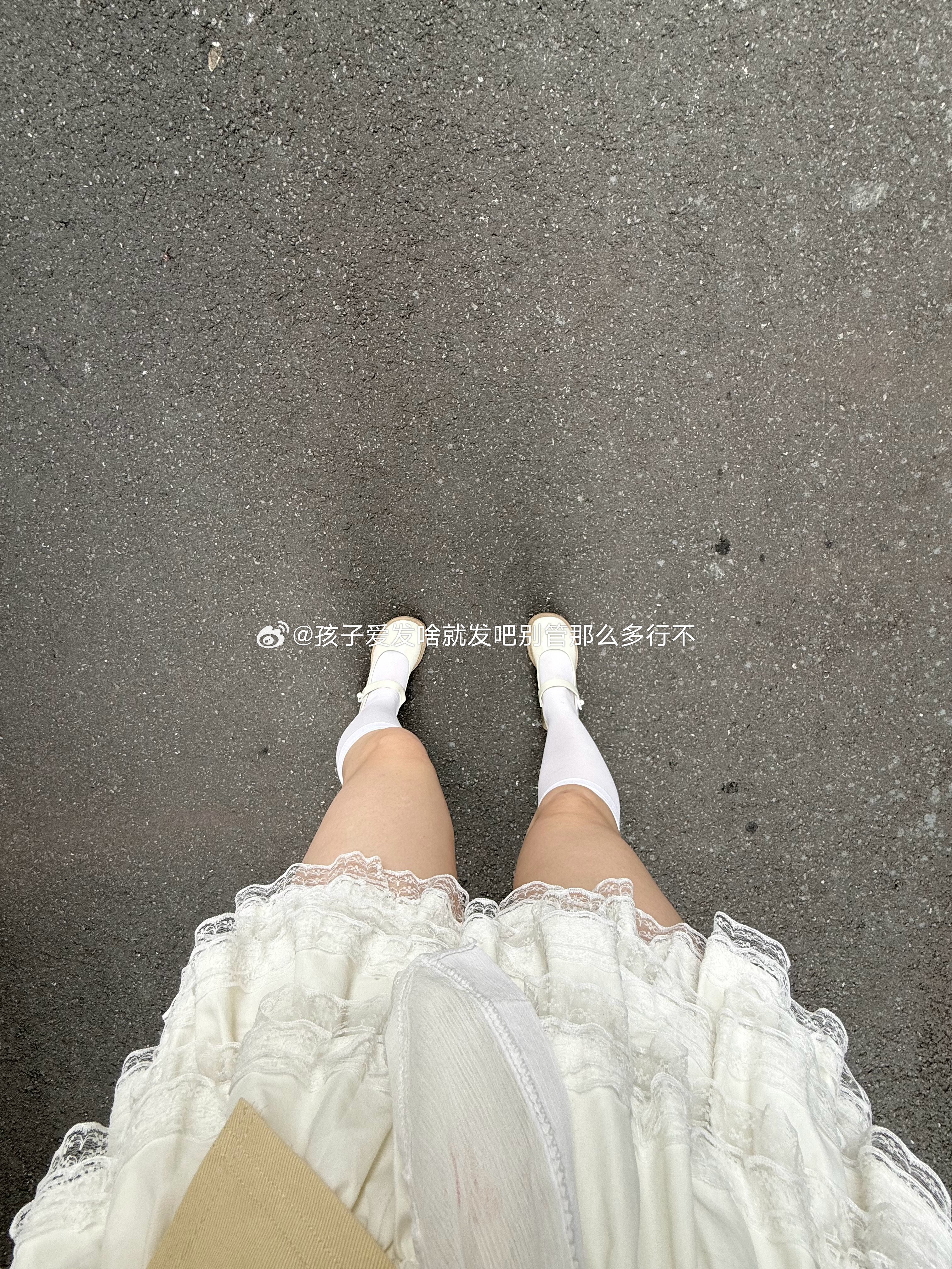 真不知道是黄色显黑还是我真的晒黑了