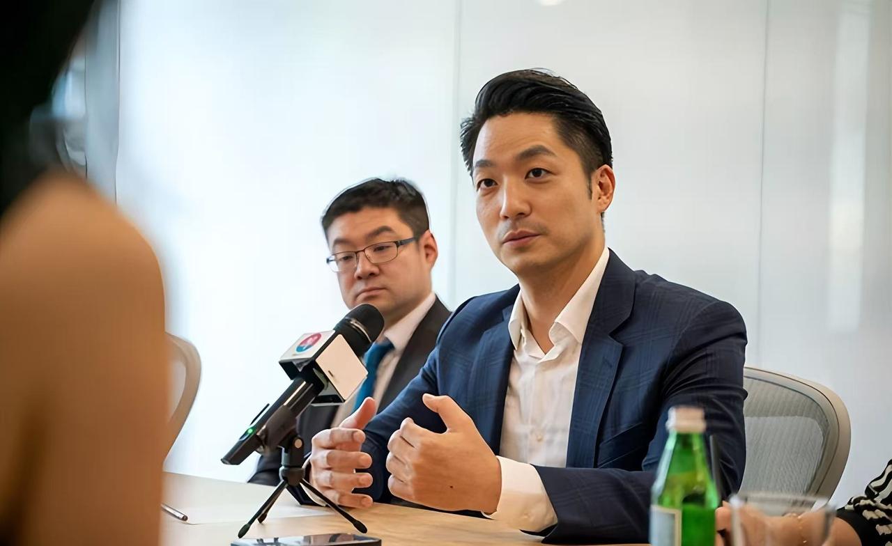 大陆公布10项对台红利后，蒋万安表态变了，侯友宜应该惭愧了


对于郑丽文访问大