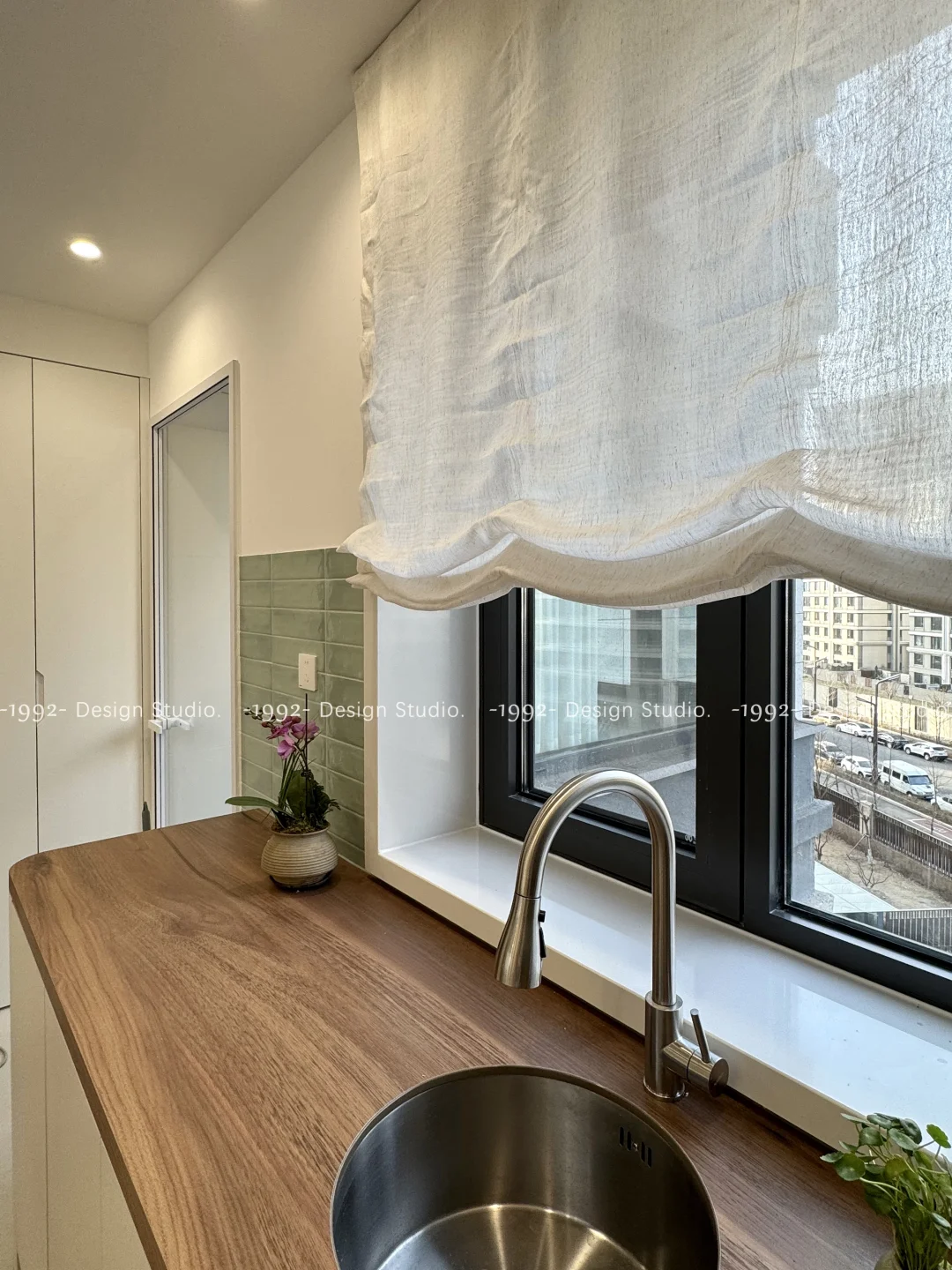 直接被这个皱皱的罗马帘种草｜松弛感神器