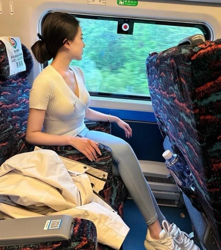 应该挺有钱吧
