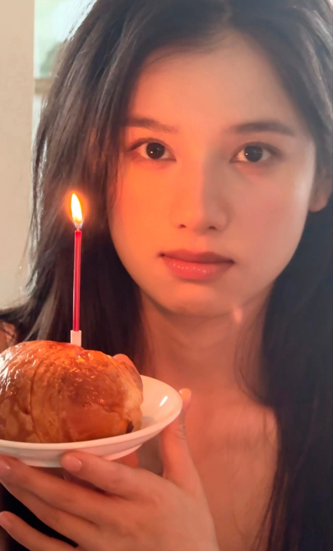 张婧仪生日评论区是她演的不同角色张婧仪27岁了，生日快乐呀评论区里李安然、朱韵、