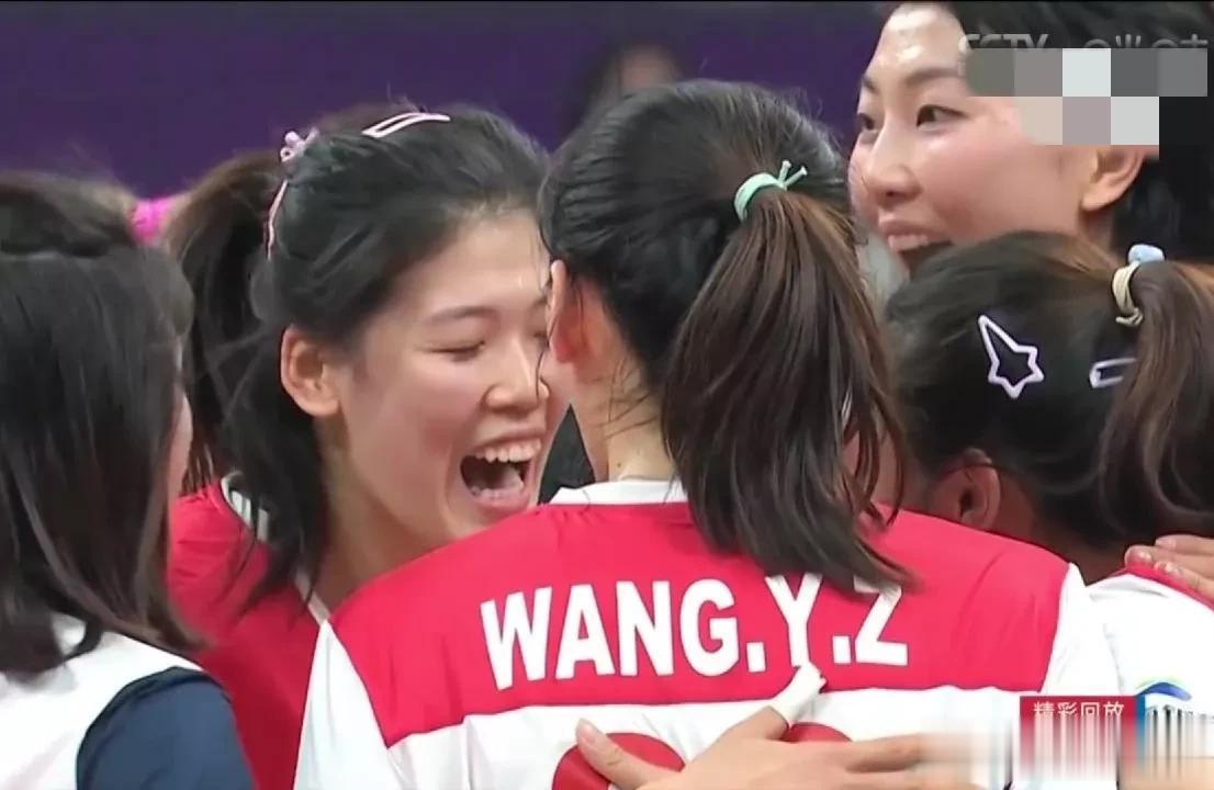 女排世俱杯，天津渤海银行女排3：0取得开门红！三局的比分是25：22/25：15