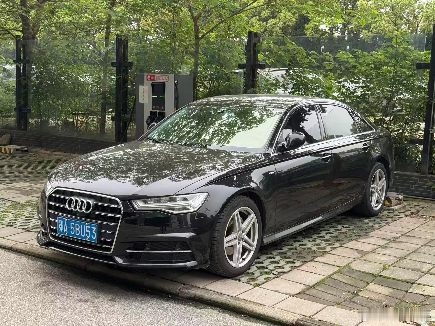 奥迪A6已售2018年 个人一手3.8万公里 2.5V6被大河南同行买走真值钱呀