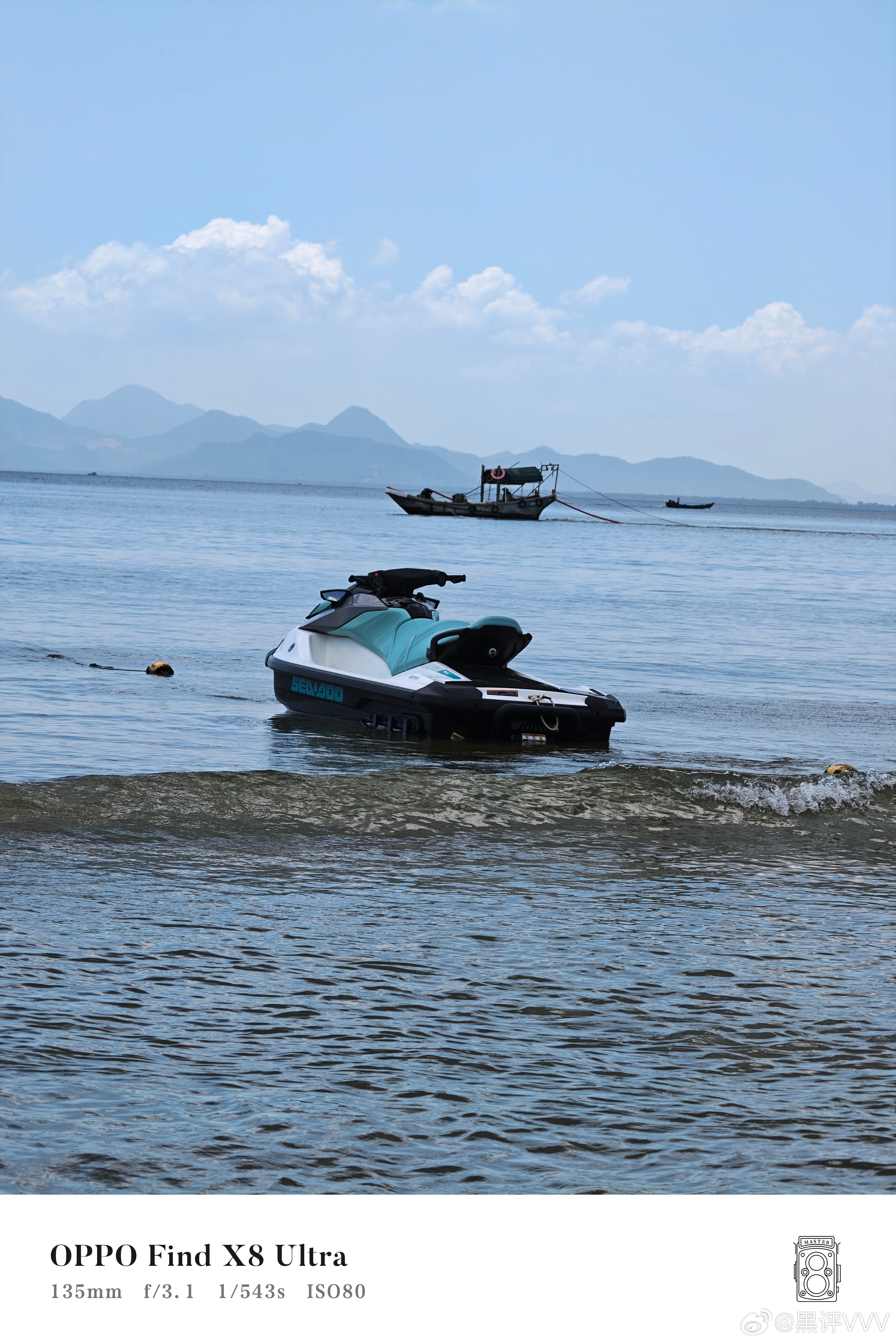 海边的风，孩子的笑，简单的幸福最难忘。🌊📷:OPPO Find X8 Ult