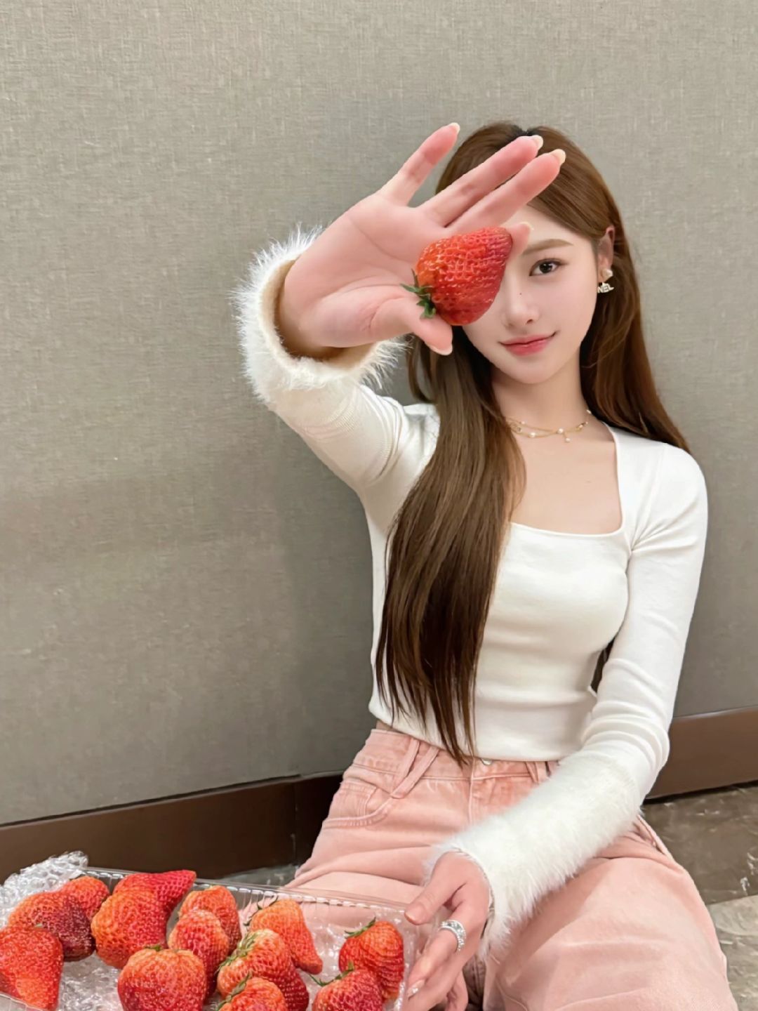 或许 你也爱吃草莓吗🍓